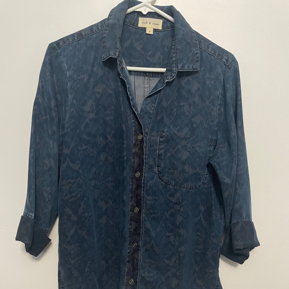 Cloth & Stone Button Down Womens Shirt